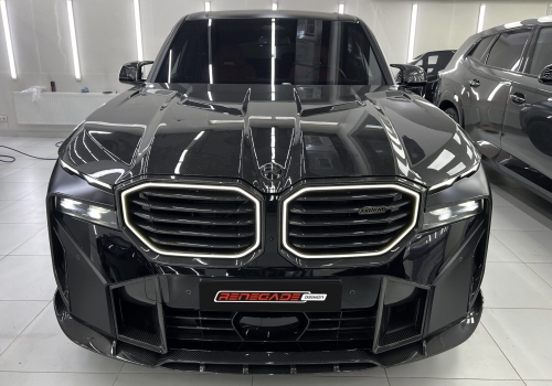 Vollcarbon BMW XM mit NEUER Motorhaube