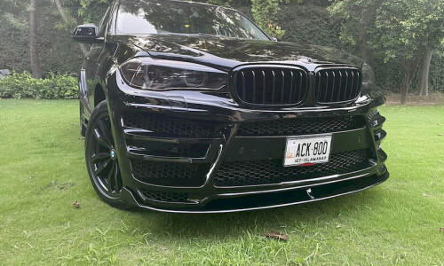 Body kit for BMW X5 xDrive40e F15